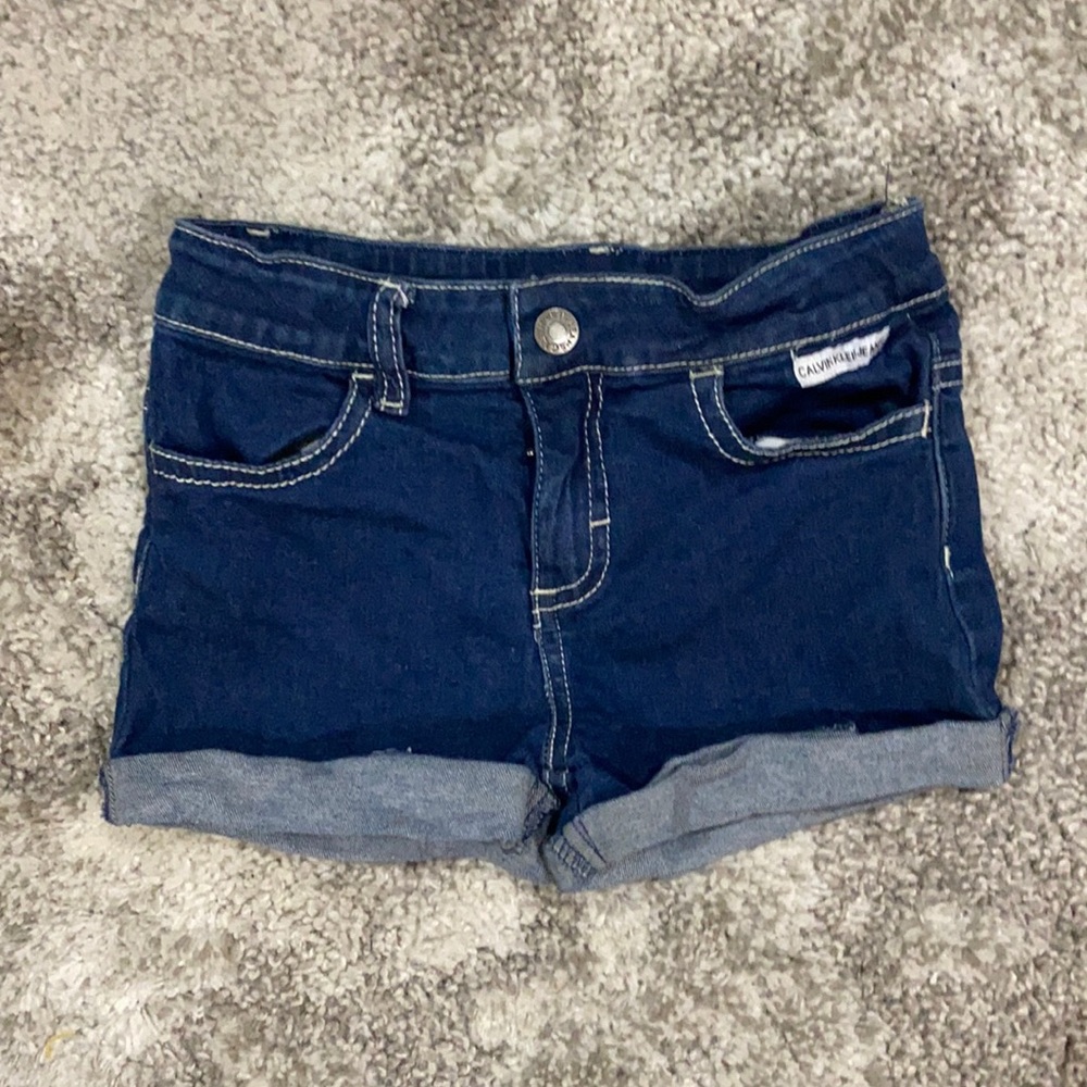 Calvin Klein girls size 5 Jean shorts